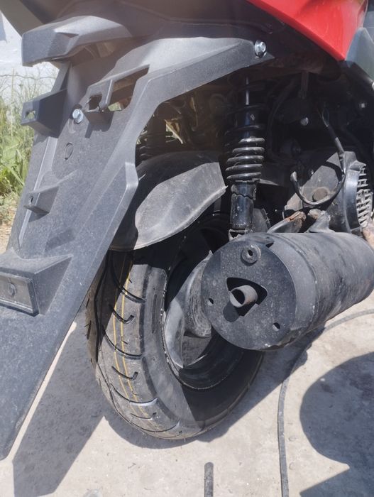 Skuter sotiladi 125cc mator