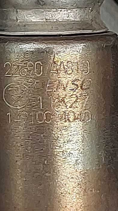 Датчик кислорода  на     Subaru Outback 2005 год .