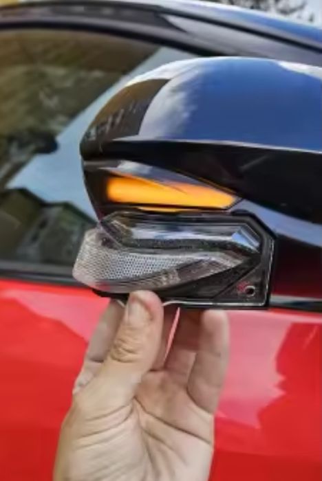 Динамични LED мигачи за огледала за Toyota Corolla Yaris Sienta