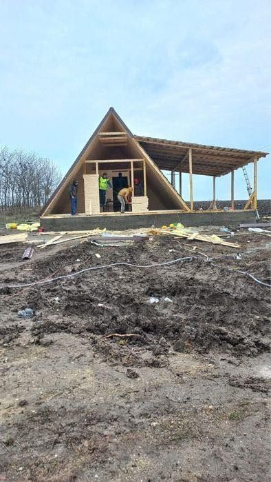 Vând cabane tip A frame