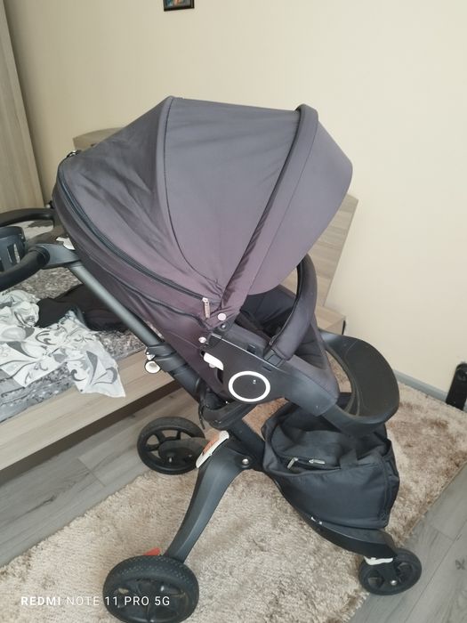 Бебешка количка Дисланд с два коша летен и зимен,плюс аксесоари