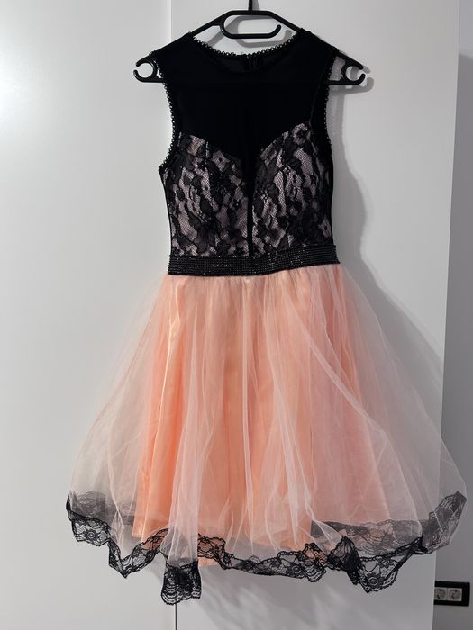Vand rochie de ocazie
