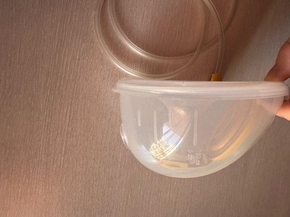 Помпа за кърма Medela Hands free