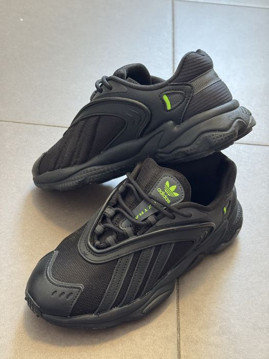 ADIDAS OZTRAL negrii 37 1/3 impecabil