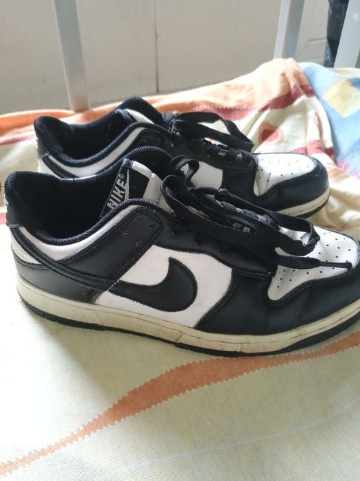 Vând pantofi Nike Dunk Low mărimea 38.5