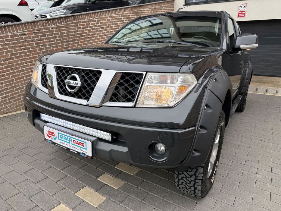 Nissan Navara Primul proprietar/Troliu 6 Tone nou !!! / Anvelope noi / 171 PS