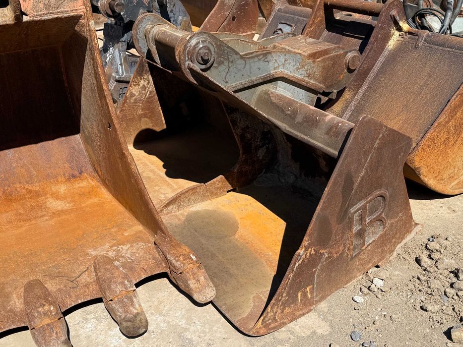 Sistem Powertilt, 1x cupa sapat, 1x cupa taluz pt excavator 14-21 Tone