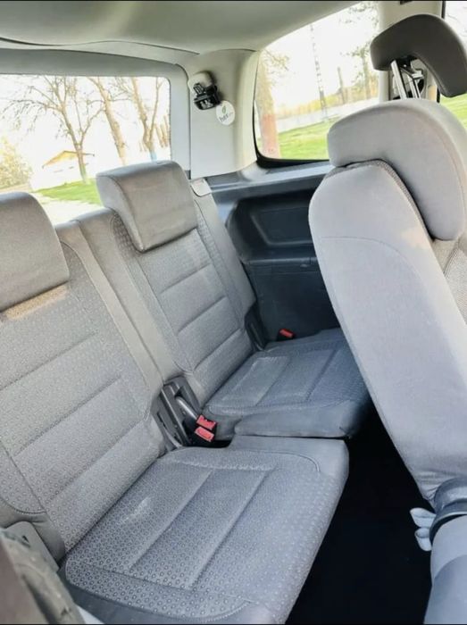 Vw touran 2011 7 locuri