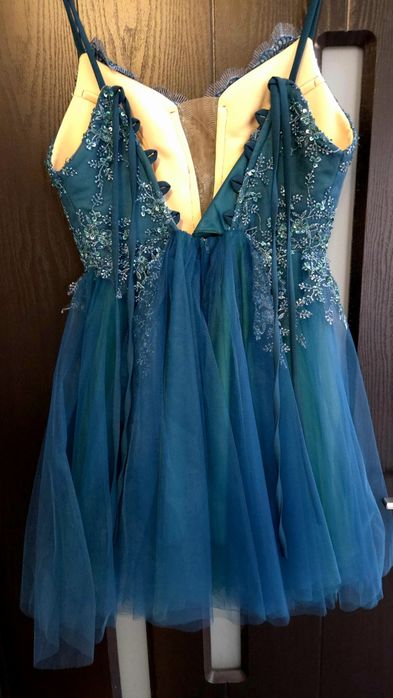 Дамски официални рокли