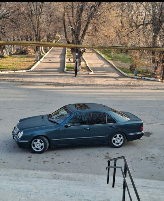 Продаётся мерин Е280