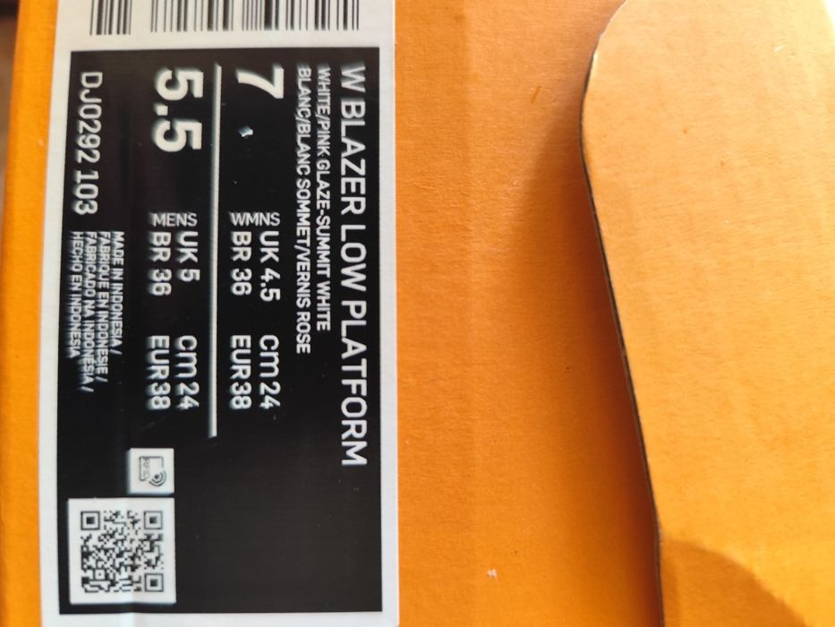 Босоножки женские.