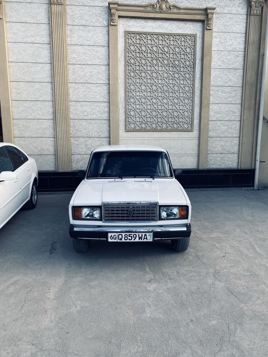 Lada 2107 sotiladi xolati ideal rasxot yoq yli 2012