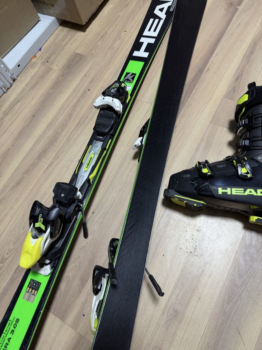 горнолыжный лыжы ботинки