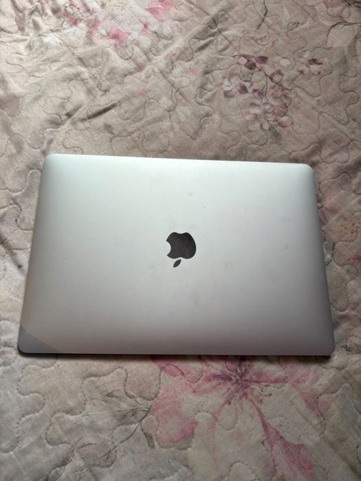 Apple Makbook Air M1