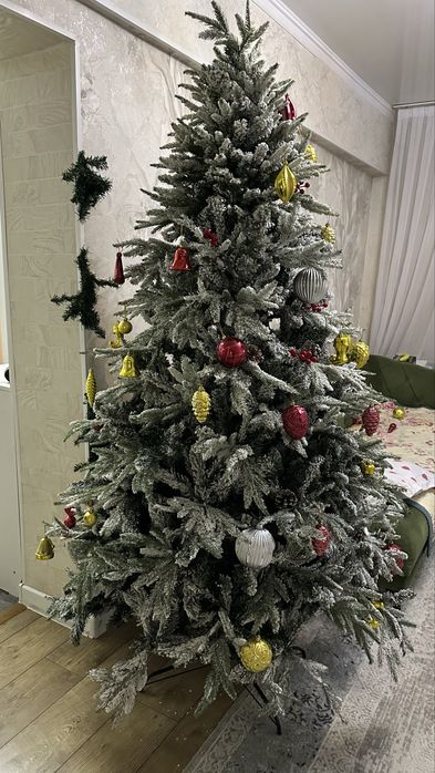 Елка новогодняя новая.