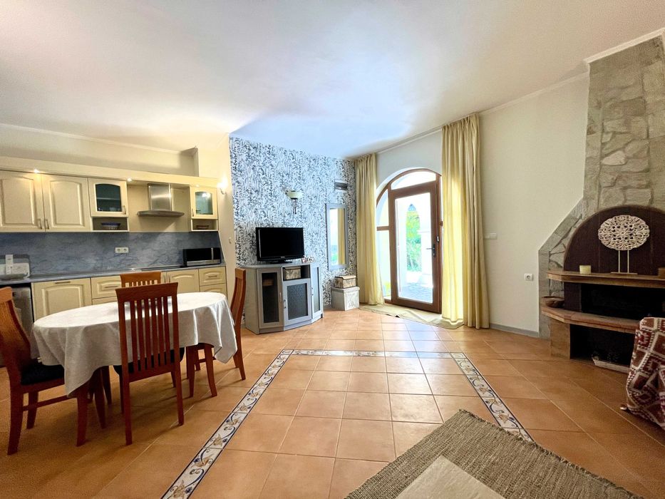 Продава се Двустаен апартамент в к.к. Елените - 72 кв.м за 1598 €/кв.м - Снимка #4