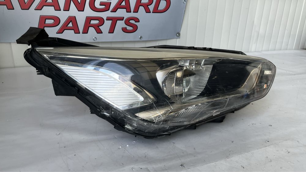 Десен фар Ford C-max 2 2016-