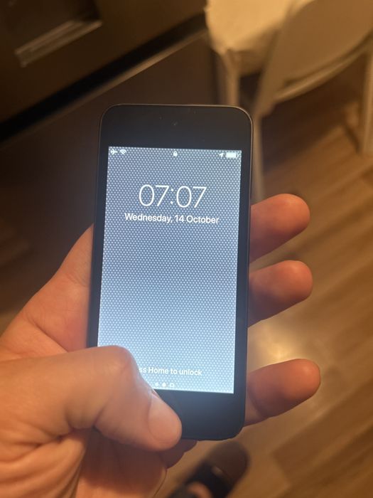 Apple iPod touch (6th generation)