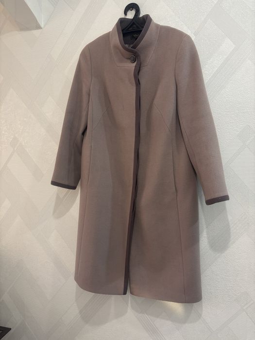 Продам демисезонное пальто