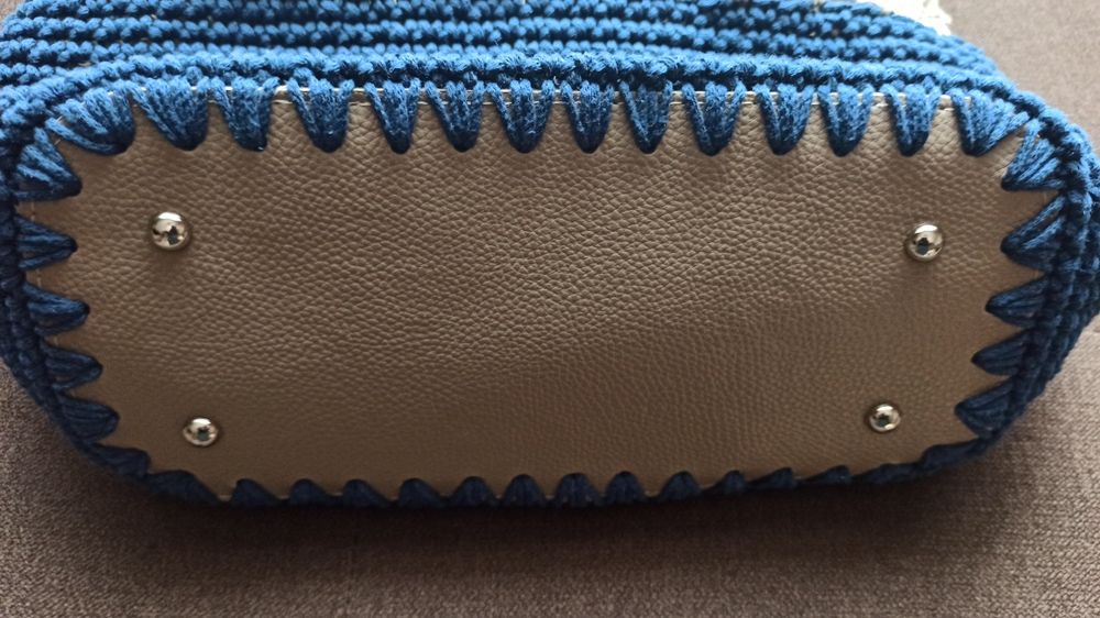 Лека и удобна лятна чанта