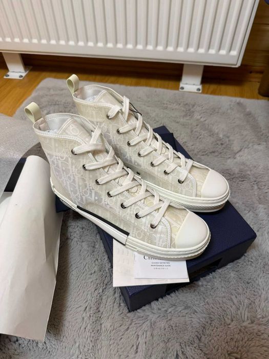 Dior B23 White Noi