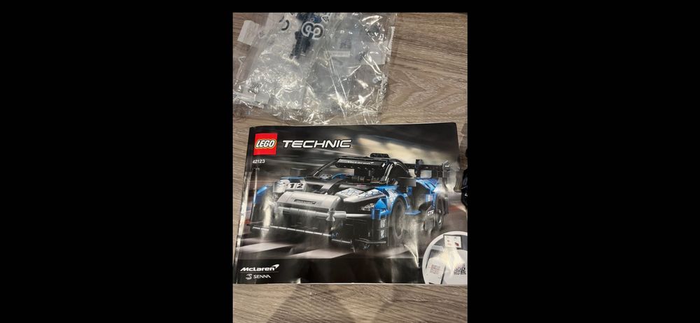 Lego McLaren Senna 42123