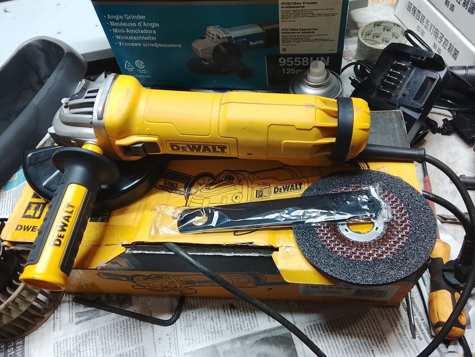 Болгарка DeWALT 150мм