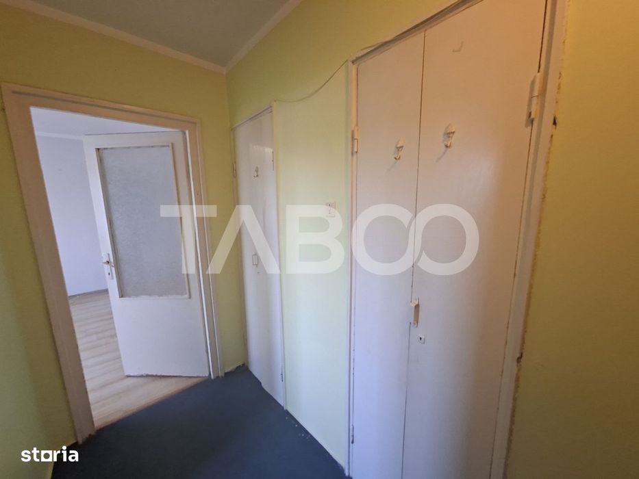 Apartment de vanzare 2 camere si balcon Cedonia Mihai Viteazul