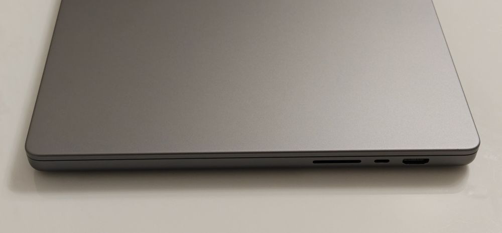MacBook Pro 16 M1PRO 32/512