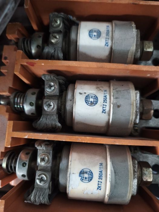 Вакуумный контактор CKJ5-250A