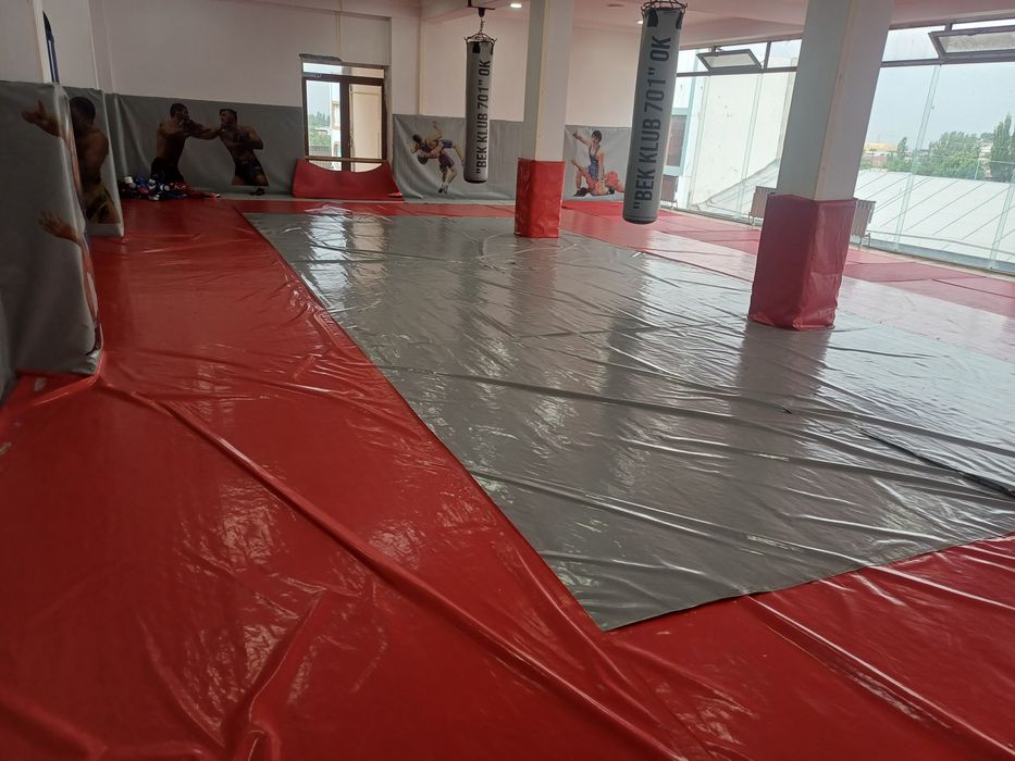 Sfati zor. tentlari yaxwi holatta. 3 ta mushok ham yangiday.