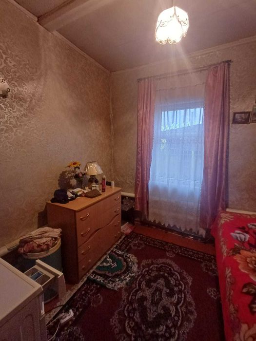 Большой Высокий дом в рабочем поселке
