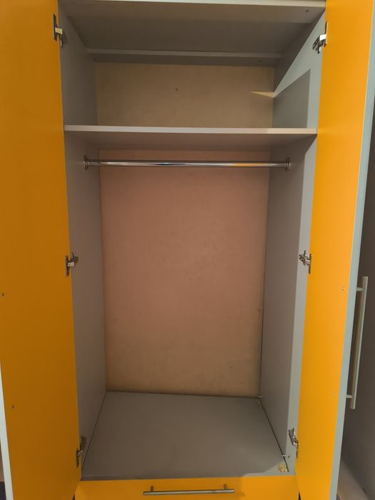 Продам спальный детский гарнитур