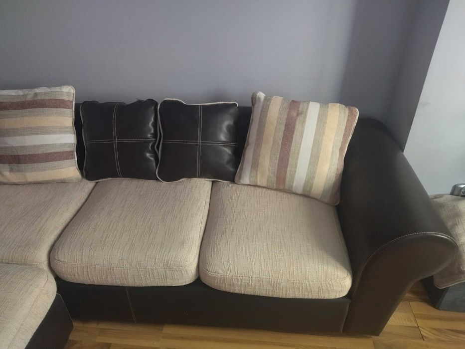 Кожен диван - с размери 85cm x 240см