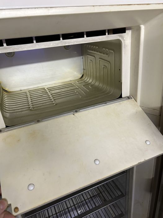 Хладилник Зил работещ