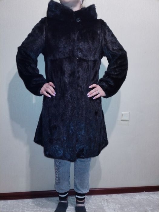 Продам норковую шубу