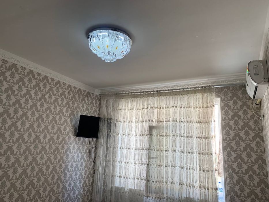 Сотилади 1/2-хонали Сергели Спутник-6, Феруза