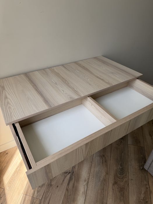 Стильный письменный стол, почти новый