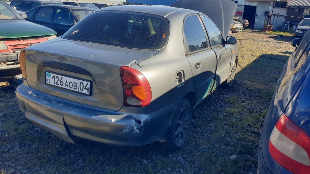 Chevrolet lanos,