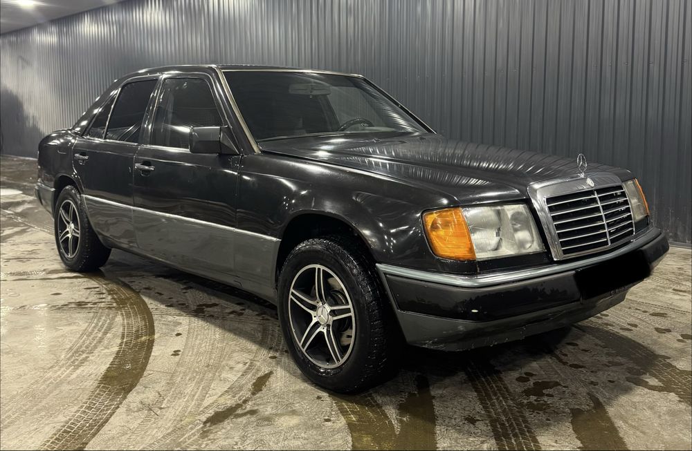 Mercedes-Bens 124 sotiladi yoki variant arenda