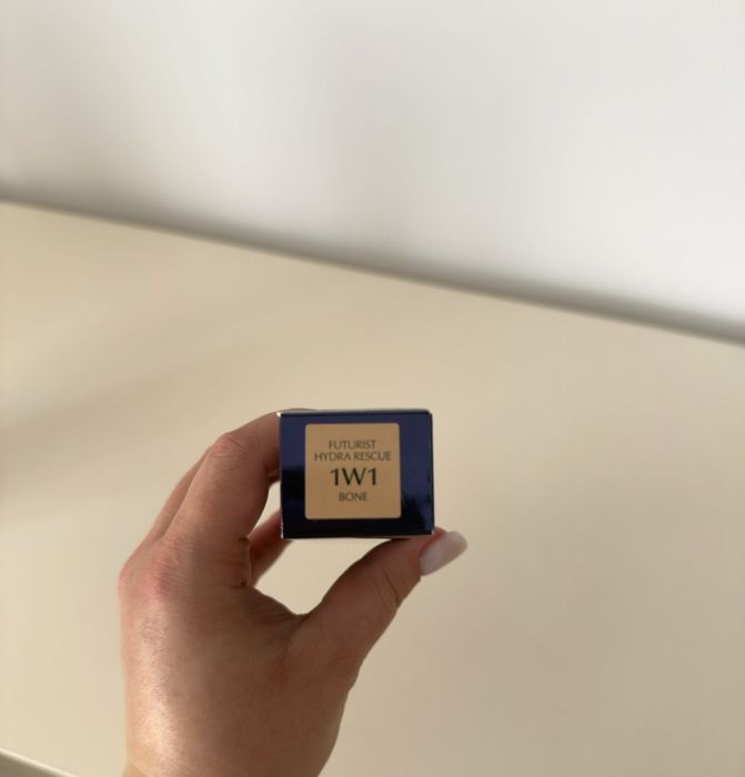 Fond de ten Estee Lauder Futurist
