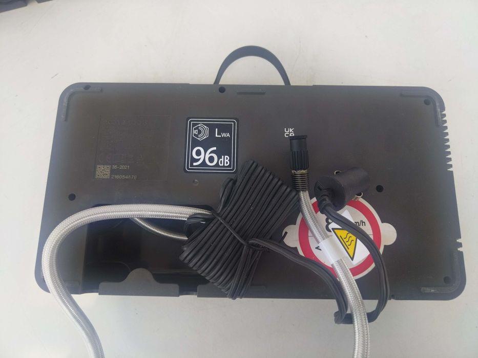 Немски компресор за автомобил
PSA.  ACTIVE TOOLS  12V  15A. 180W
Pmax = 620kPa = 6.2bar = 90psi
T nom = 15min / ниво на шум 96dB 
Внос от Германия 
Из