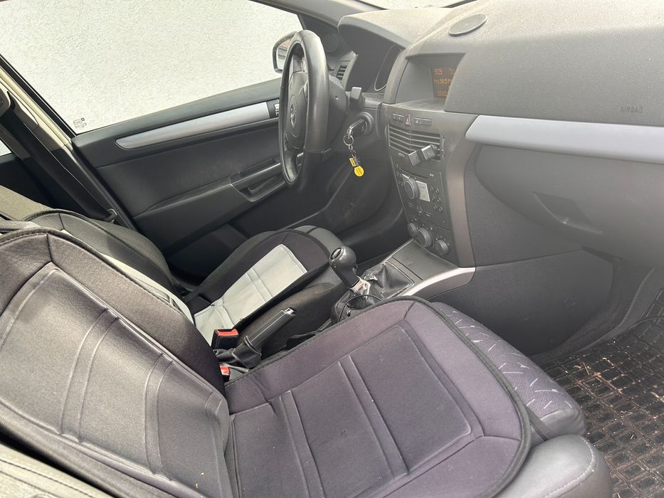 Opel astra kombi , 1.9 diesel an:2005