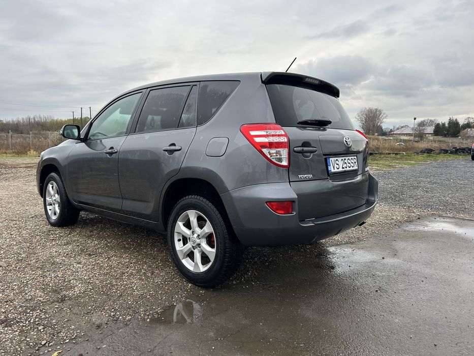 Vind Toyota Rav 4 Navi Clima   4 x 4 Scaune piele si incalzite