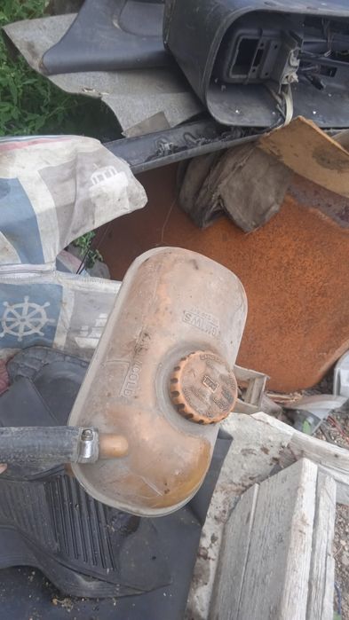 Запчасти на opel omega a