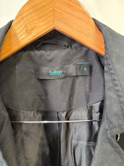 Плащ черный женский