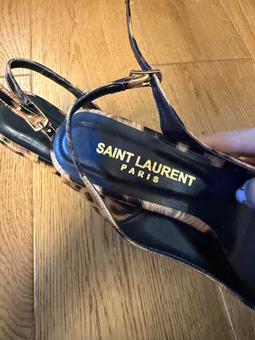 Pantofi cu toc YSL