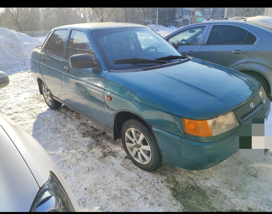 Продам ваз 2110  карбюратор 1999год