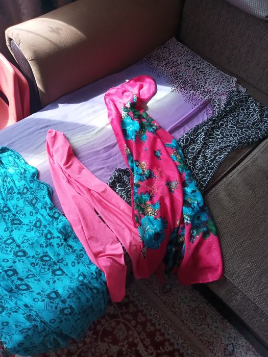 Женские шарфики.