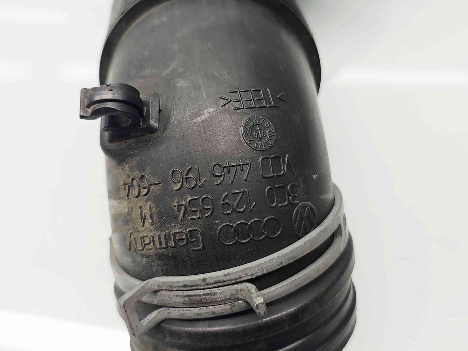 Tub admisie aer Volkswagen Passat B6 (3C2) [Fabr 2005-2010] 3C0129654